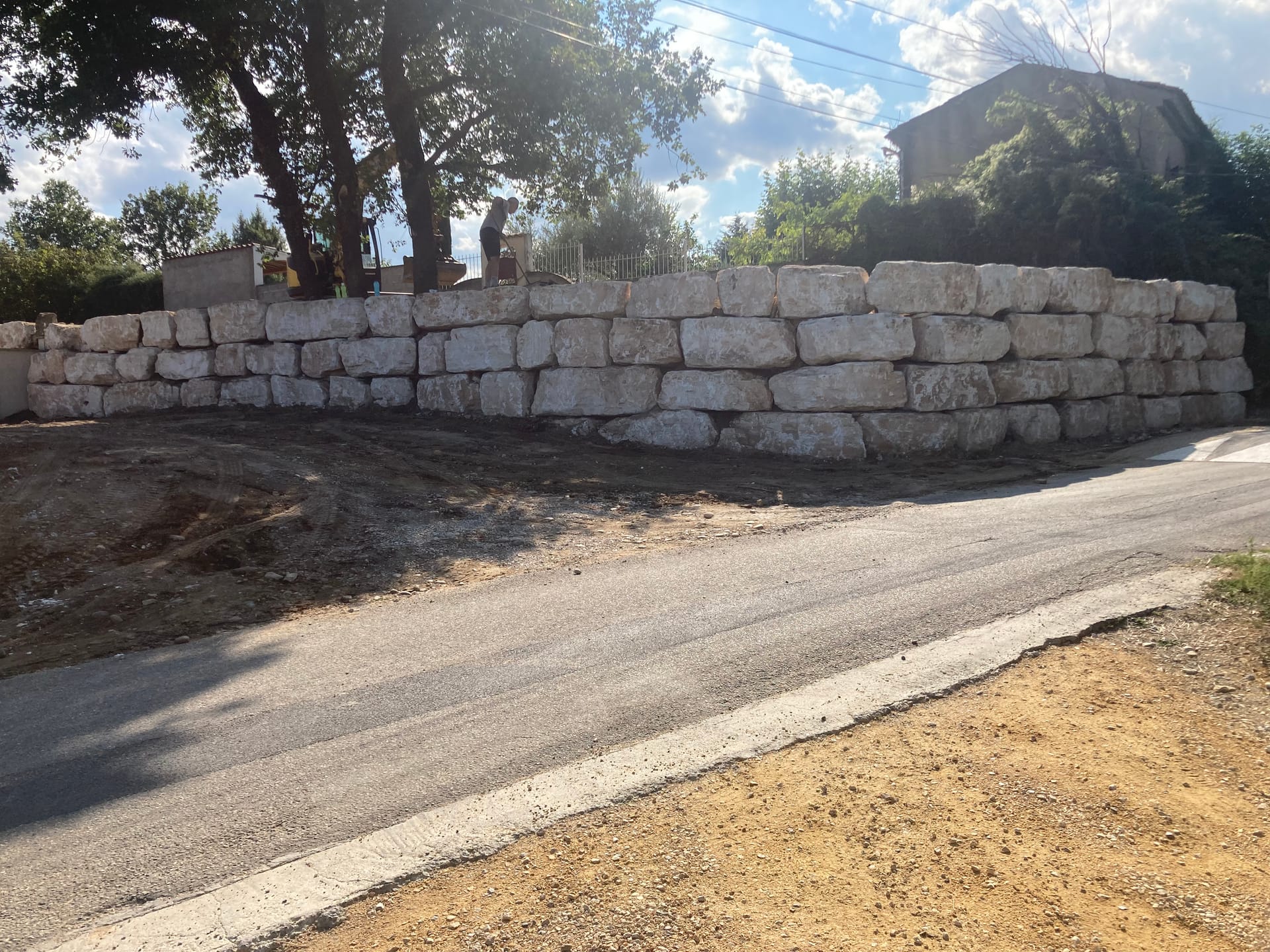 Terrain stabilisé après enrochement